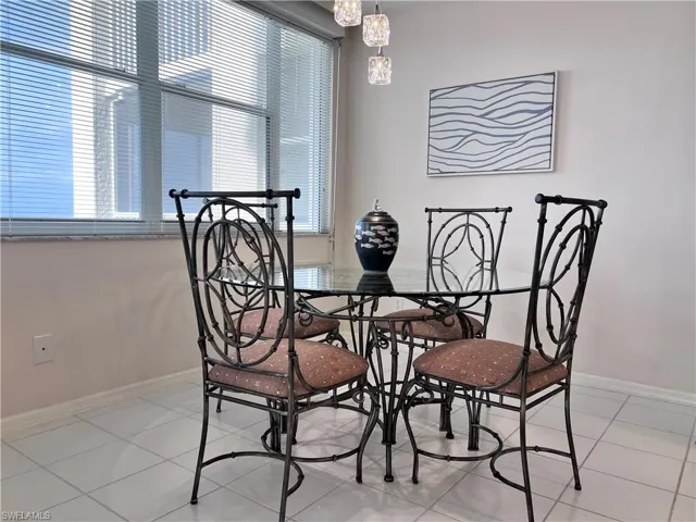 5550  Heron Point  DR, Naples, FL 34108