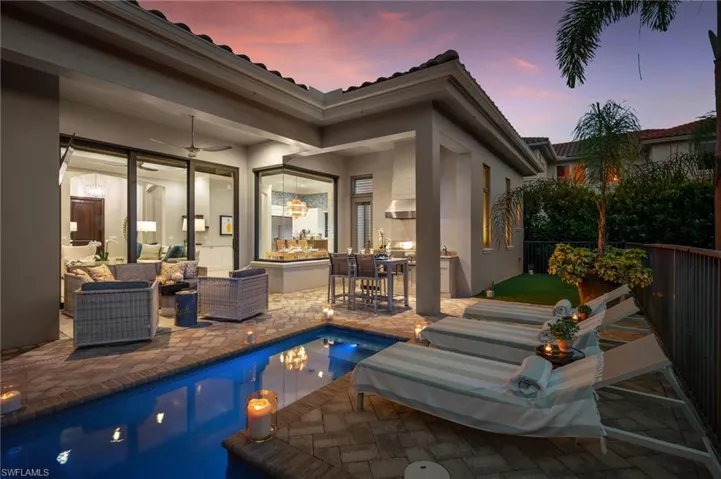 2087 Rivoli Ct, Naples, Florida 34105
