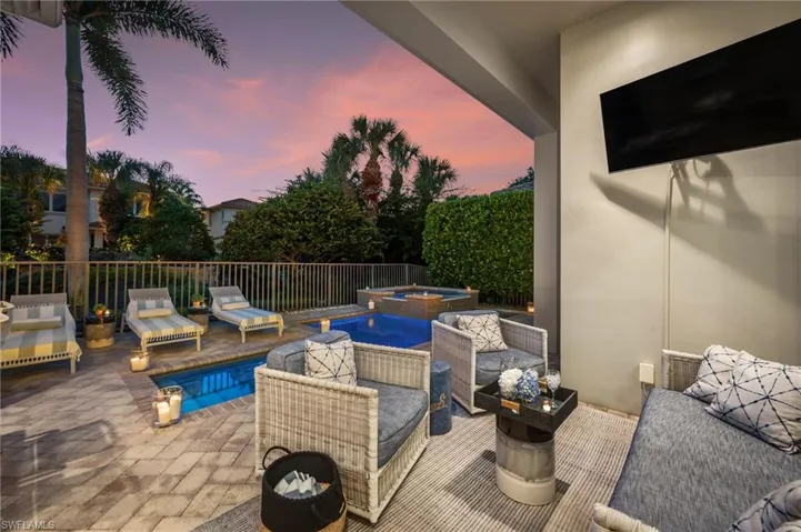 2087 Rivoli Ct, Naples, Florida 34105