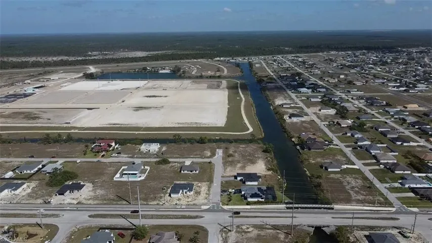 2413 Nw 9th Pl, Cape Coral Fl 33993