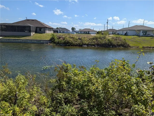 2413 Nw 9th Pl, Cape Coral Fl 33993
