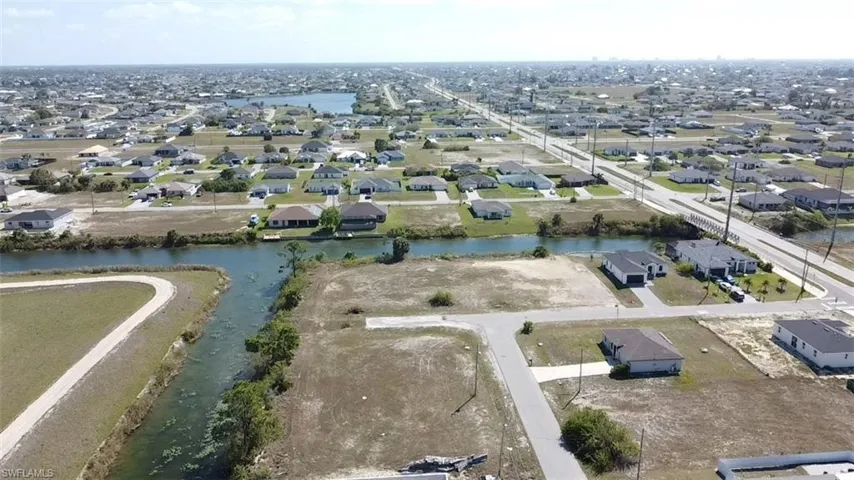 2413 Nw 9th Pl, Cape Coral Fl 33993