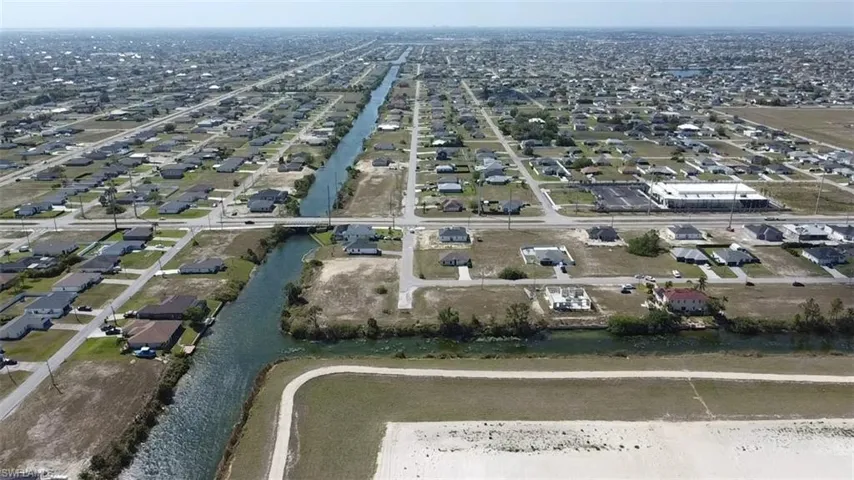 2413 Nw 9th Pl, Cape Coral Fl 33993