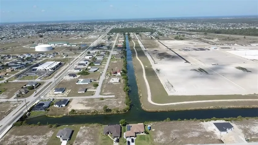 2413 Nw 9th Pl, Cape Coral Fl 33993