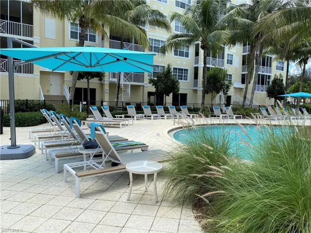 Plenty of Loungers and Umbrellas!