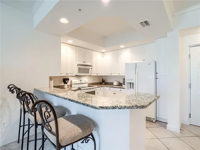 Convenient Kitchen!