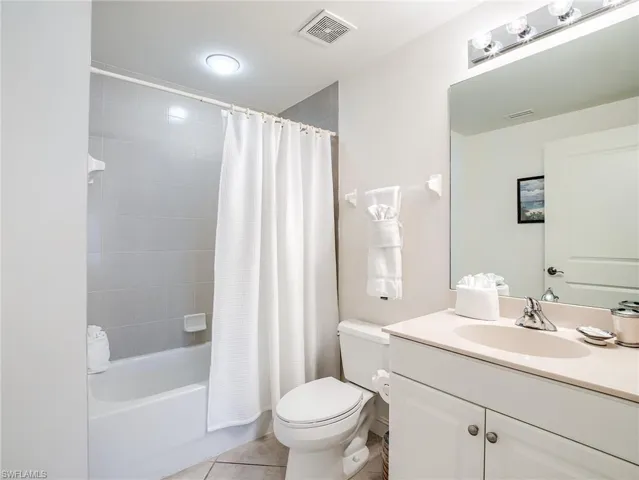 Guest Shower Bath!