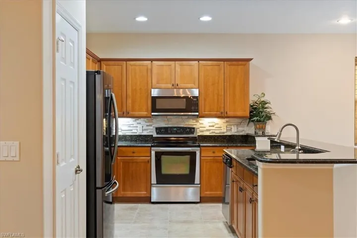 10662 Camarelle Cir, Fort Myers, Florida 33913