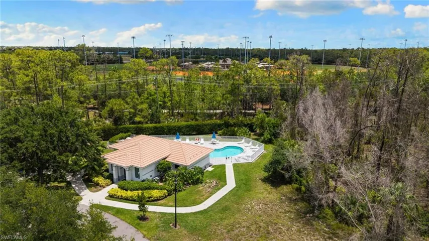 5019 Fairhaven Ln, Naples, Florida 34109