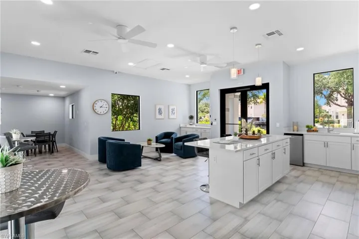 5019 Fairhaven Ln, Naples, Florida 34109