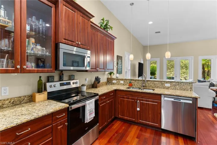 5019 Fairhaven Ln, Naples, Florida 34109