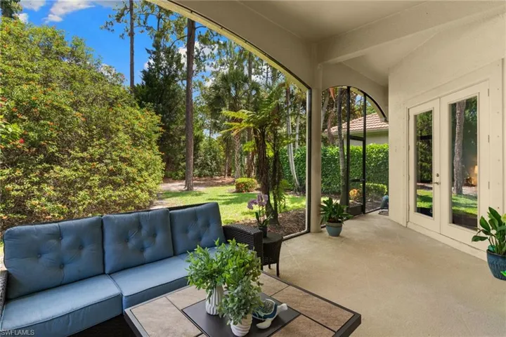 5019 Fairhaven Ln, Naples, Florida 34109