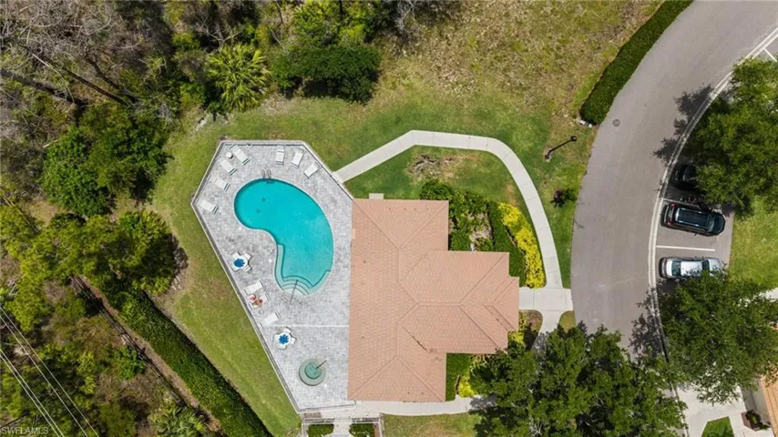 5019 Fairhaven Ln, Naples, Florida 34109