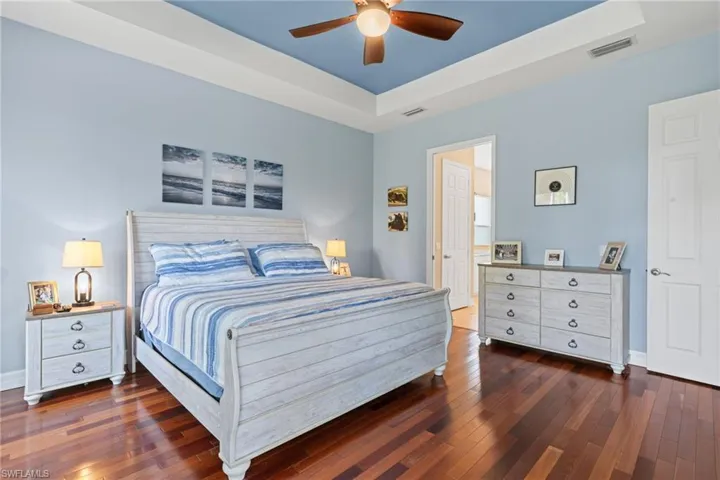 5019 Fairhaven Ln, Naples, Florida 34109