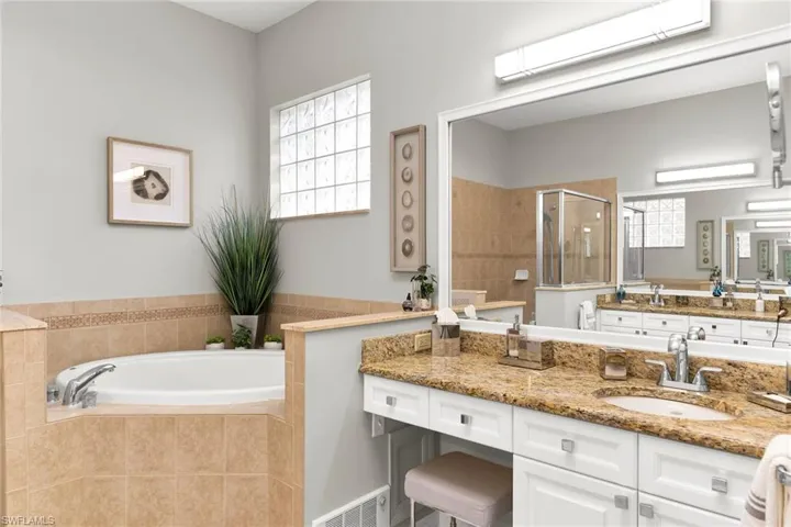14610 Laguna Dr, Fort Myers, Florida 33908