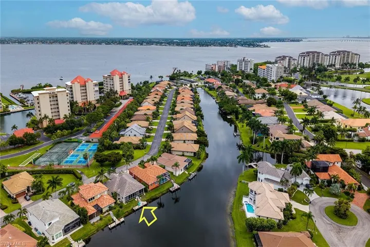 14610 Laguna Dr, Fort Myers, Florida 33908