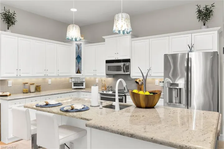 14610 Laguna Dr, Fort Myers, Florida 33908