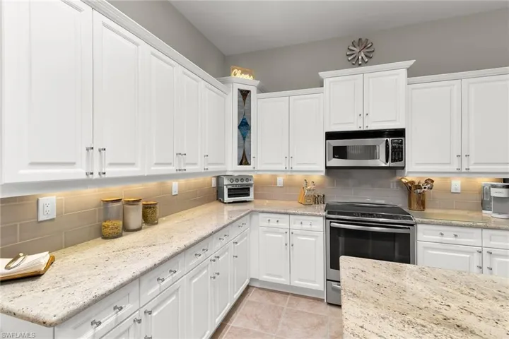 14610 Laguna Dr, Fort Myers, Florida 33908