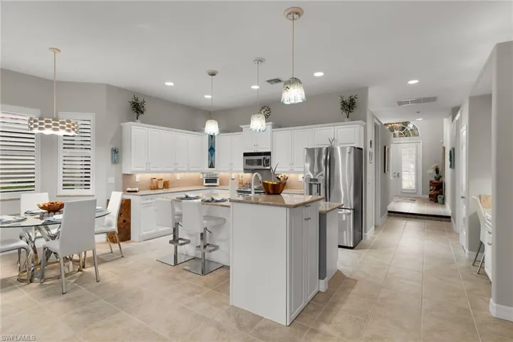 14610 Laguna Dr, Fort Myers, Florida 33908