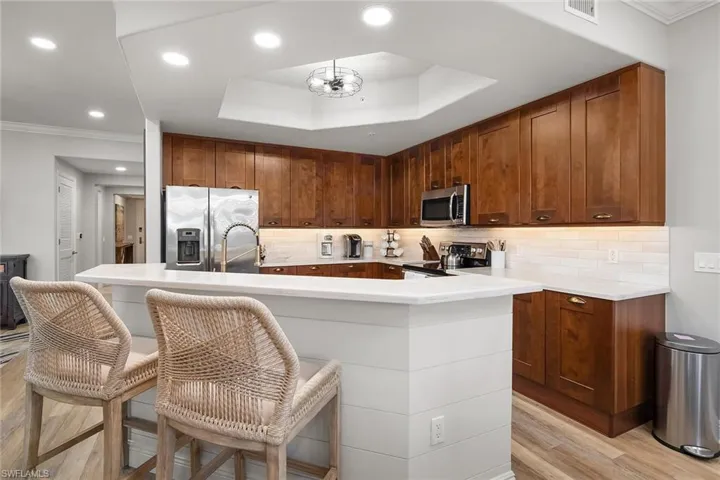 1015  Sandpiper  ST, Naples, FL 34102