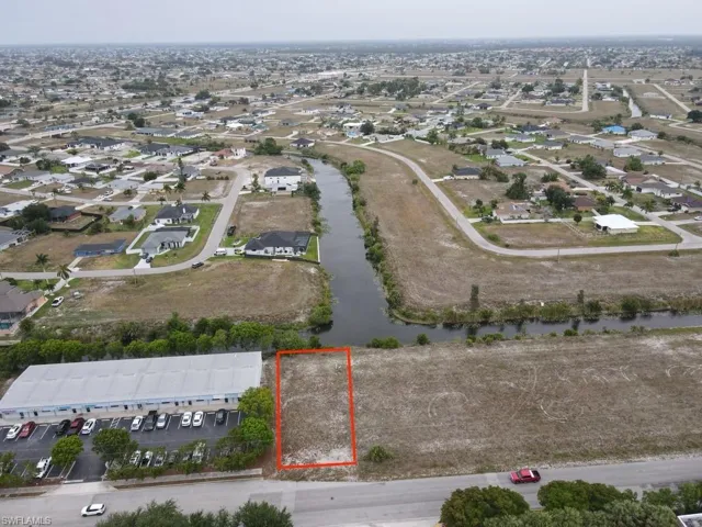 Drone / aerial view with approximate boundary