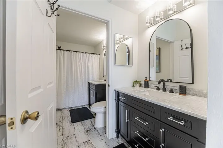 Master bath with vanity area