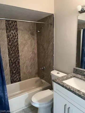 4234 Pine Drop Ln, North Fort Myers, Florida 33917