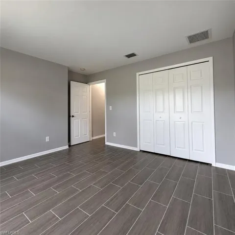 4914 Sw 27th Ave, Cape Coral, Florida 33914