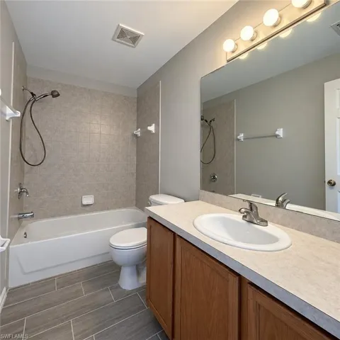4914 Sw 27th Ave, Cape Coral, Florida 33914