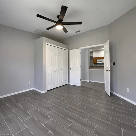 4914 Sw 27th Ave, Cape Coral, Florida 33914