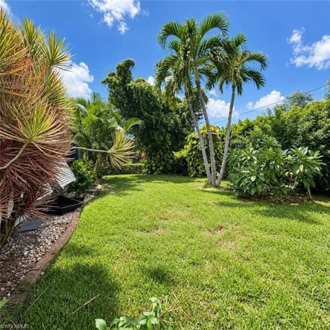 4914 Sw 27th Ave, Cape Coral, Florida 33914