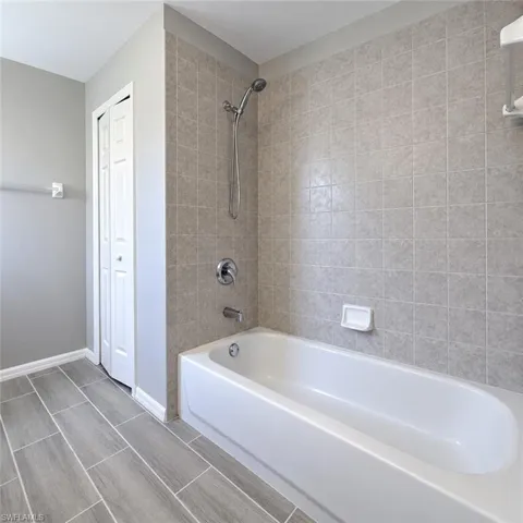 4914 Sw 27th Ave, Cape Coral, Florida 33914