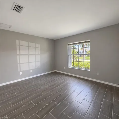 4914 Sw 27th Ave, Cape Coral, Florida 33914