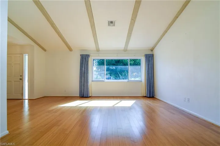 Living/Dining Area