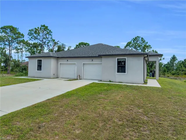 1054 Ainsworth St E, Lehigh Acres, Florida 33974