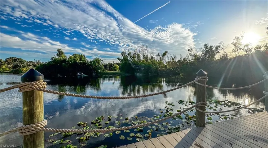 2067 W Lakeview  BLVD, North Fort Myers, FL 33903