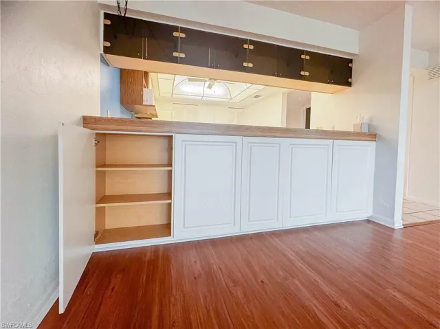 2067 W Lakeview  BLVD, North Fort Myers, FL 33903