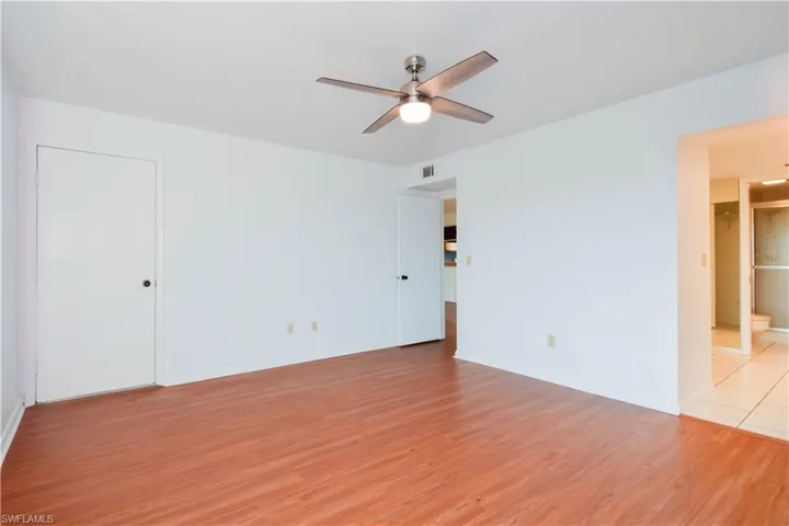 2067 W Lakeview  BLVD, North Fort Myers, FL 33903