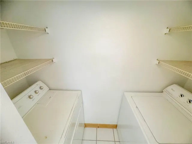 2067 W Lakeview  BLVD, North Fort Myers, FL 33903