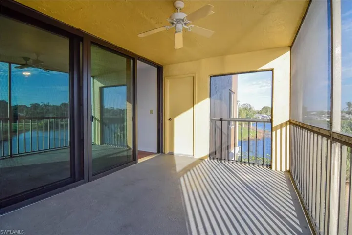 2067 W Lakeview  BLVD, North Fort Myers, FL 33903
