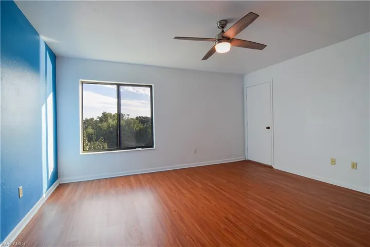2067 W Lakeview  BLVD, North Fort Myers, FL 33903