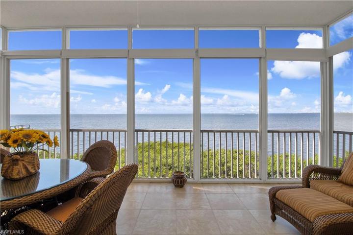 Enjoy boaters, dolphins and tour boats pass by throughout the day