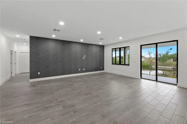3222 Nw 4th Pl, Cape Coral Fl 33993