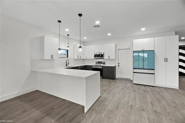 3222 Nw 4th Pl, Cape Coral Fl 33993