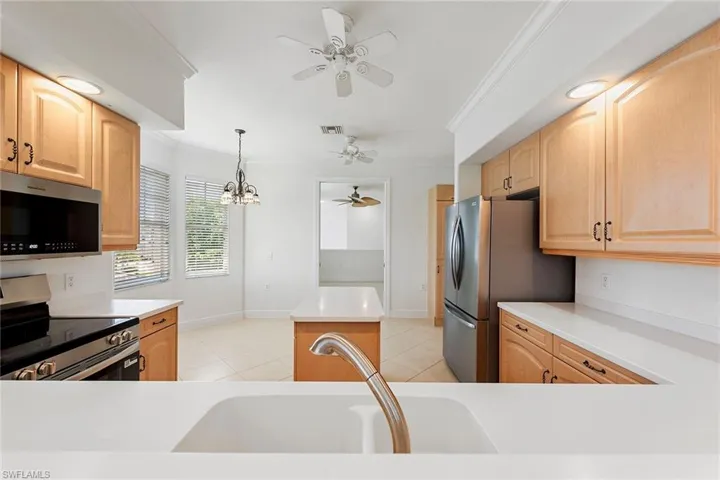 733  Regency Reserve  CIR, Naples, FL 34119