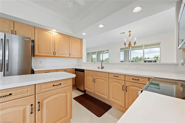 733  Regency Reserve  CIR, Naples, FL 34119