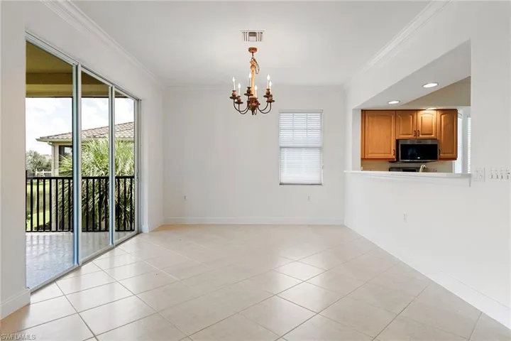 733  Regency Reserve  CIR, Naples, FL 34119