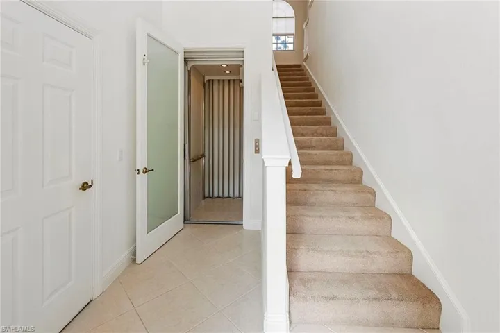 733  Regency Reserve  CIR, Naples, FL 34119