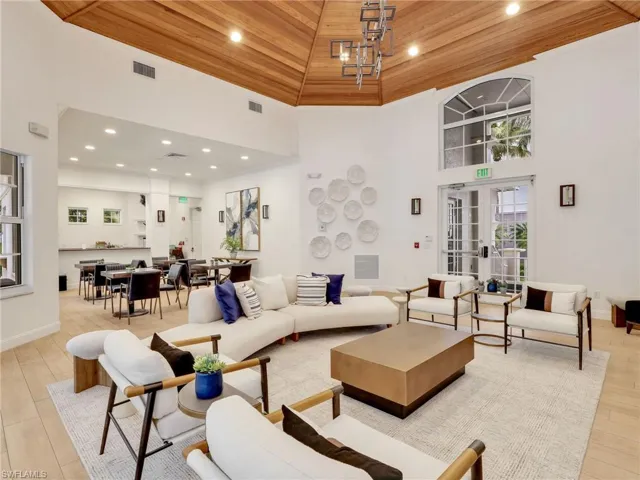 400 Flagship Dr 302, Naples, Florida 34108
