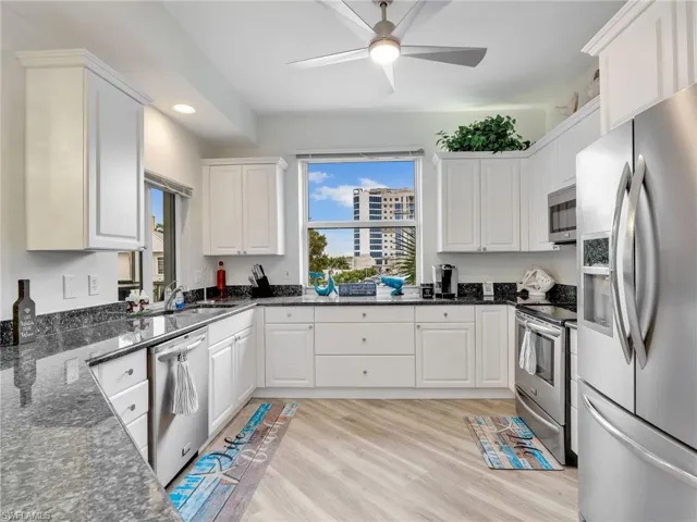 400 Flagship Dr 302, Naples, Florida 34108